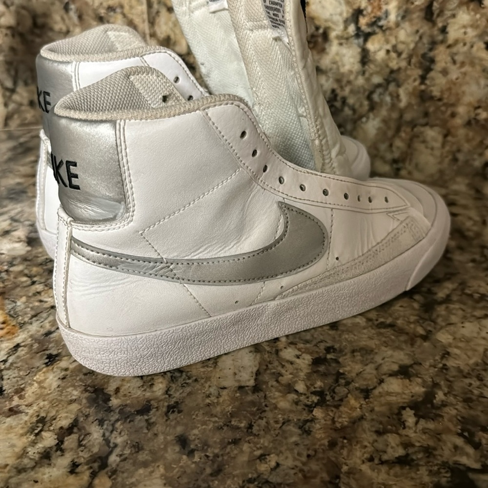 Nike Blazers High White silver sz 4.5 youth 6 women’s